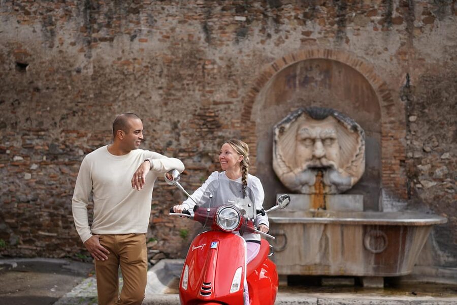 Rome Vespa Tour with Professional Photoshoot - Key points at a glance