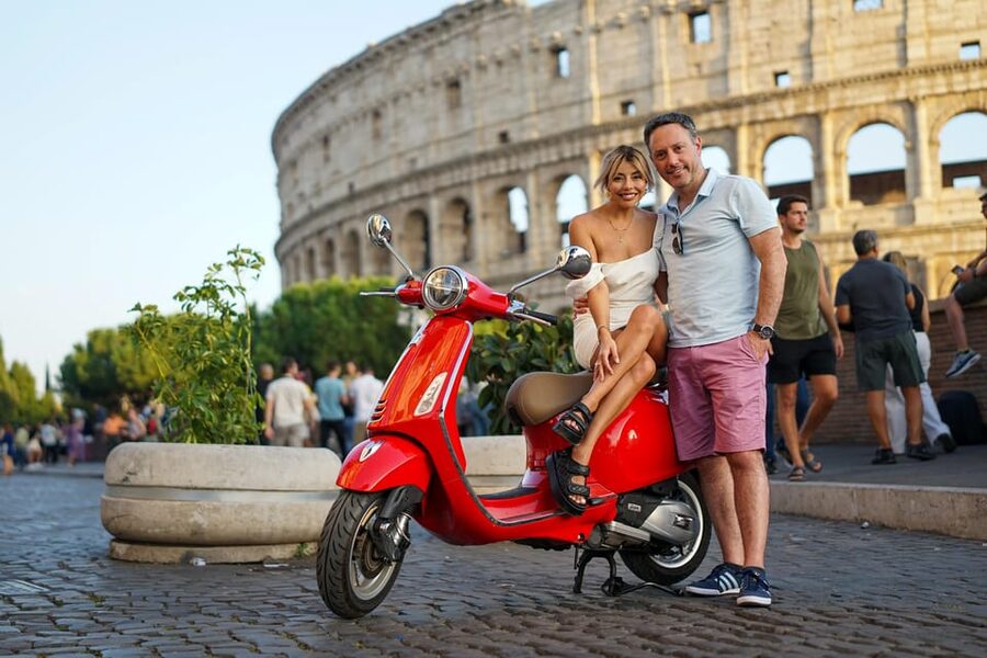Rome Vespa Tour with Professional Photoshoot - Who should book this experience