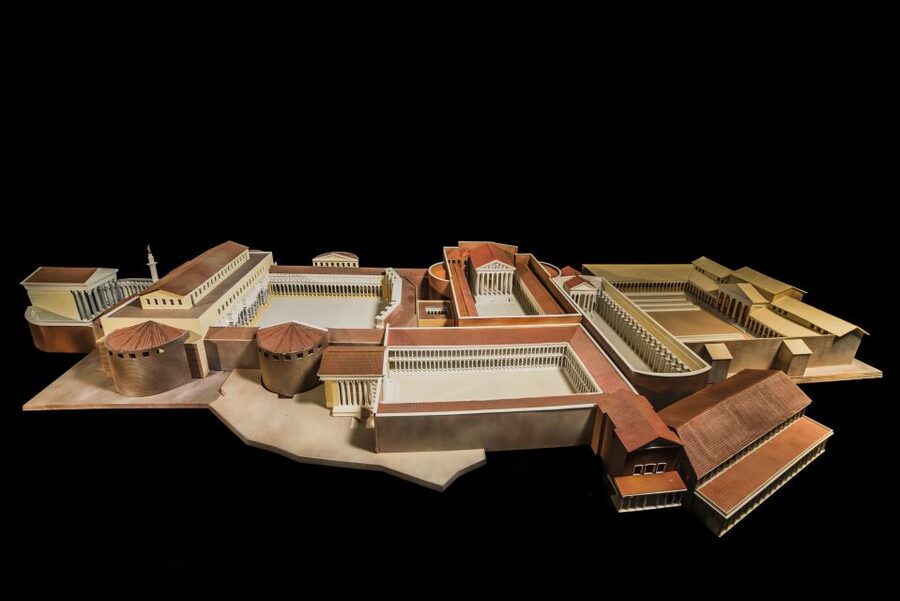 Rome: Welcome To Rome Immersive Multimedia Show - The main projection: Rome in 27 minutes