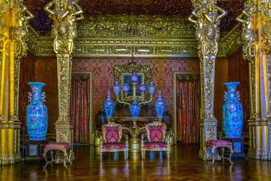 Royal Palace of Turin Skip-the-Line Ticket and Guided Tour - Entering Turin’s former royal residence