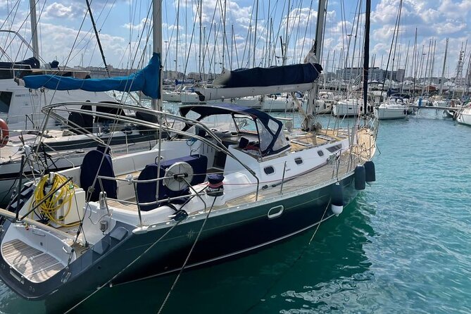 Sailing ship from Porto San Paolo (S.Teodoro-Olbia) to Tavolara, Molara - Molara’s swimming pools are made for the water