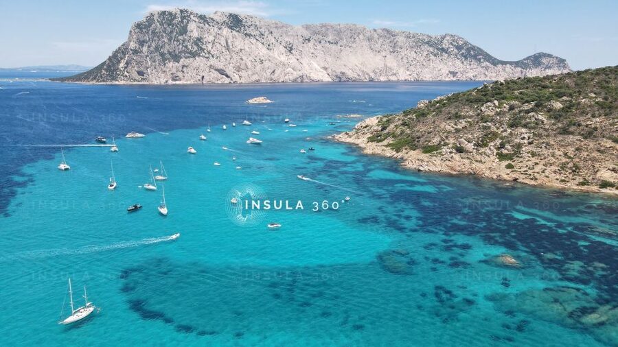 San Teodoro: Tavolara and Molara Islands Dinghy Excursion - Flat stones, Spiaggia delle Vacche, and Turtle Bay
