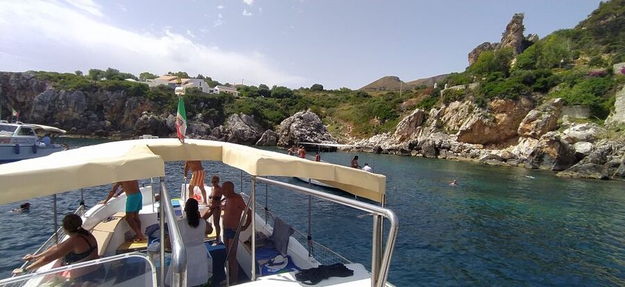 San Vito Lo Capo: Boat Trip with 3 Swimming Stops and Snacks - Scopello’s tonnara and Faraglioni