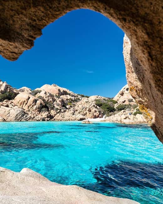 Sardegna: Tavolara Boat Tour with Snorkeling - The secret stop and the Sardinian aperitif