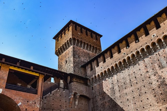 Sforza Castle and Michelangelo's Pietà Rondanini guided experience - Guides can shape the whole experience