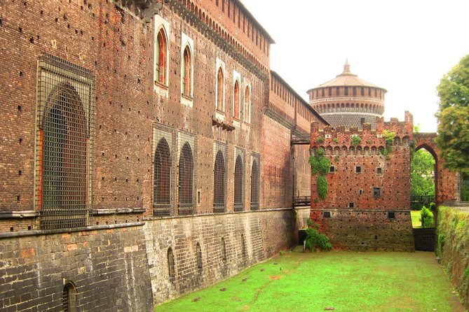 Sforza Castle and Michelangelo's Pietà Rondanini guided experience - Timing your visit and planning the bathroom stop