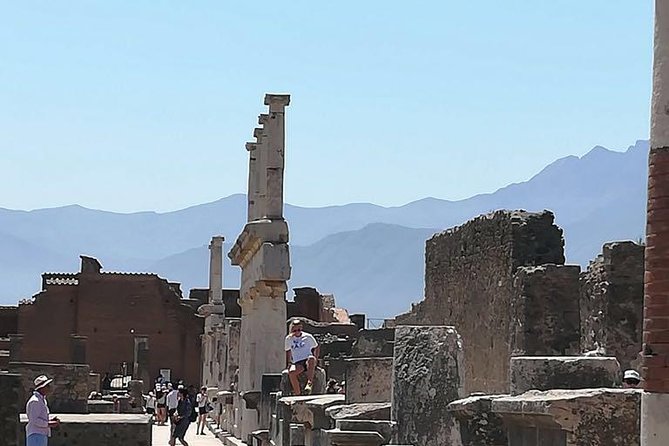 Sharing Tour of Pompeii - What this Pompeii tour actually gives you
