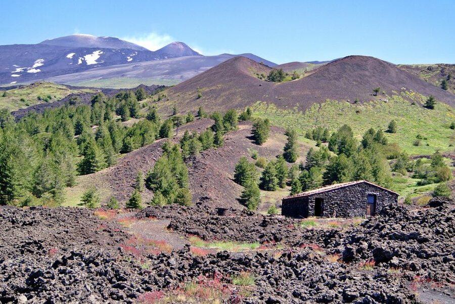 Sicily: Etna Volcano & Taormina Tour - Choosing the optional ascent to 2,500 meters