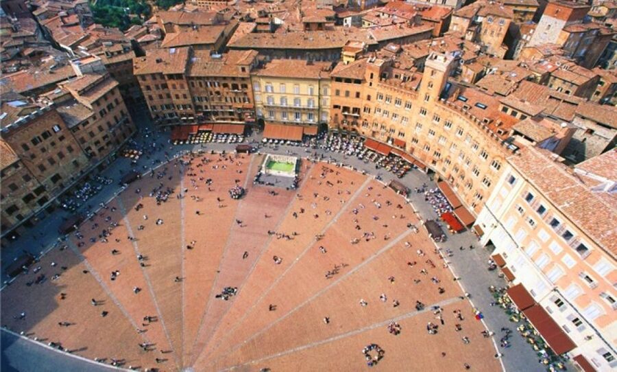 Siena: 3h Private City Walking Tour with Optional Cathedral - Language, weather, and practical details