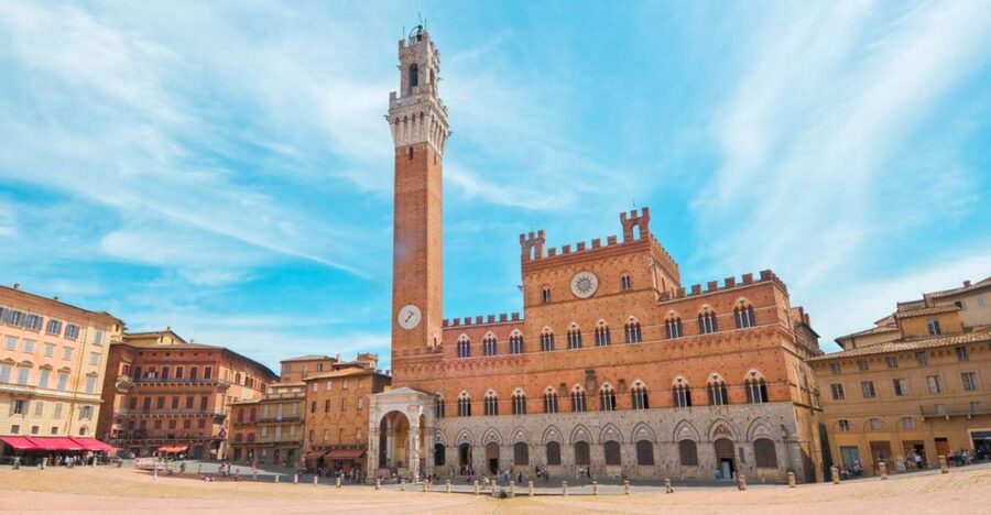 Siena: Palazzo Pubblico Entry Ticket - The carved coffers of the Sala dei Cardinali