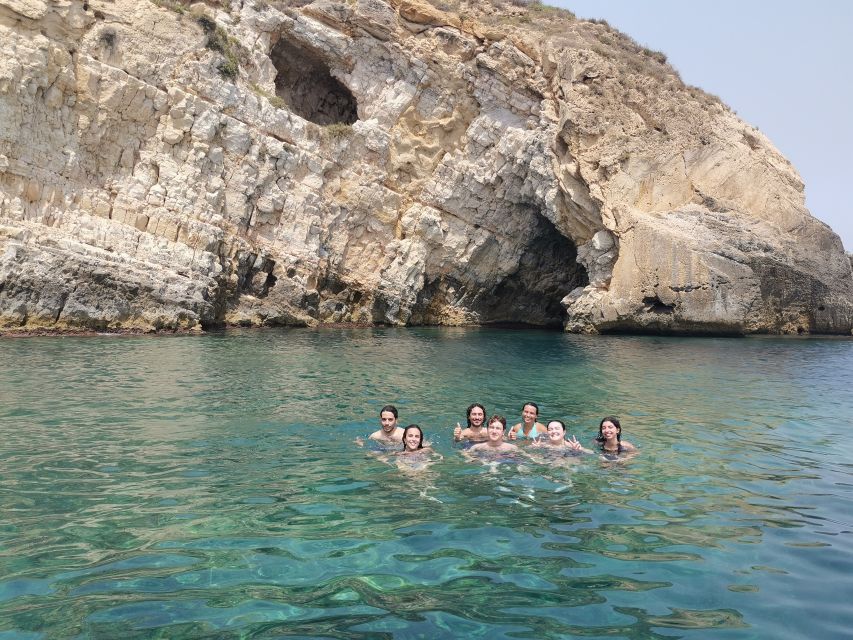 Siracusa: Ortigia Boat Tour with Marine Grotto - Arethusa Spring from the sea