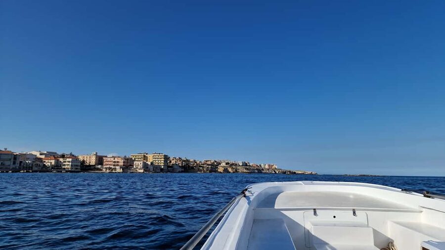 Siracusa: Ortigia & Sea Caves Speedboat Tour with Swim Stop - Meeting point and practical planning