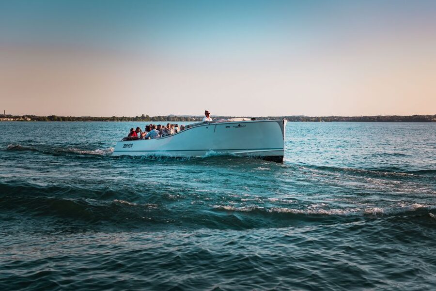Sirmione: 25 Minute Boat Cruise around the Peninsula - The Grotte di Catullo and Sirmione’s Roman past
