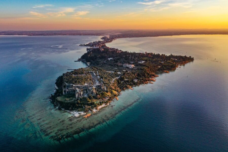 Sirmione: Sunset Boat Cruise with Local Wine - Why Sirmione looks better from the lake at sunset