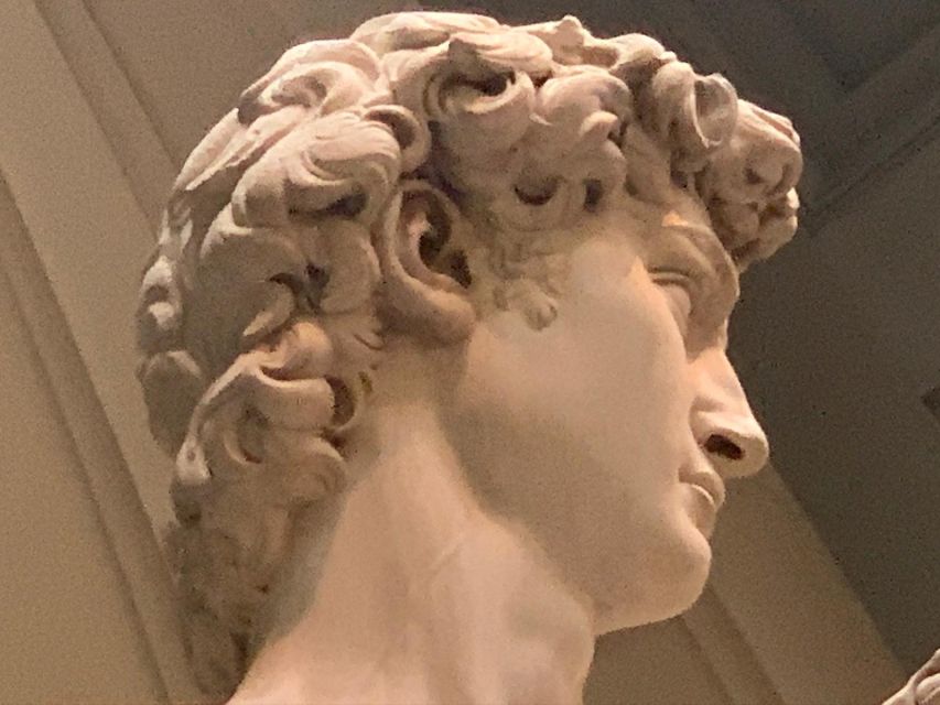 Skip-the-Line Accademia Tour – See Michelangelo’s David! - Entering the Accademia through the separate entrance