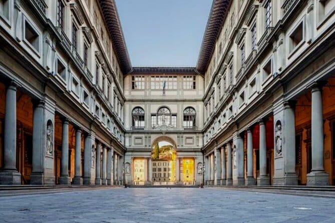 Skip-the-Line Guided Tour of Michelangelo’s David in Florence - Radio headsets and group size
