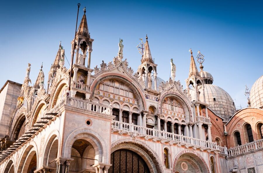 Skip the Line: St. Mark's Basilica Guided Tour - Why St. Mark’s Basilica deserves a guided visit