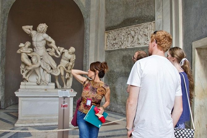 Skip-the-Line Vatican, Sistine Chapel & St. Peter's | Small Group - Understanding the Sistine Chapel in 25 minutes