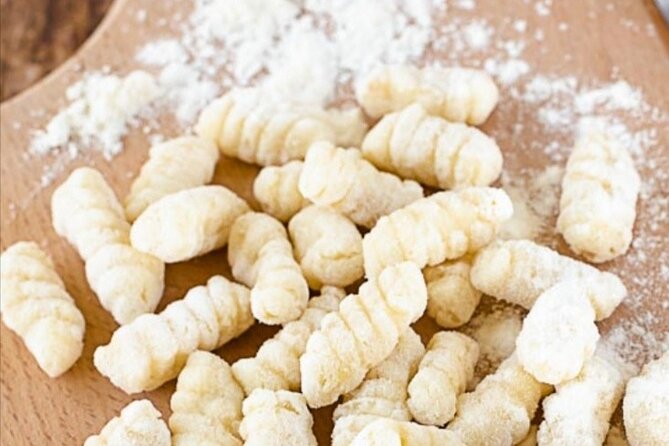 Small-Group Cooking Class in Positano: Gnocchi, Tiramisù & Drinks - Emily’s family stories and the sense of place