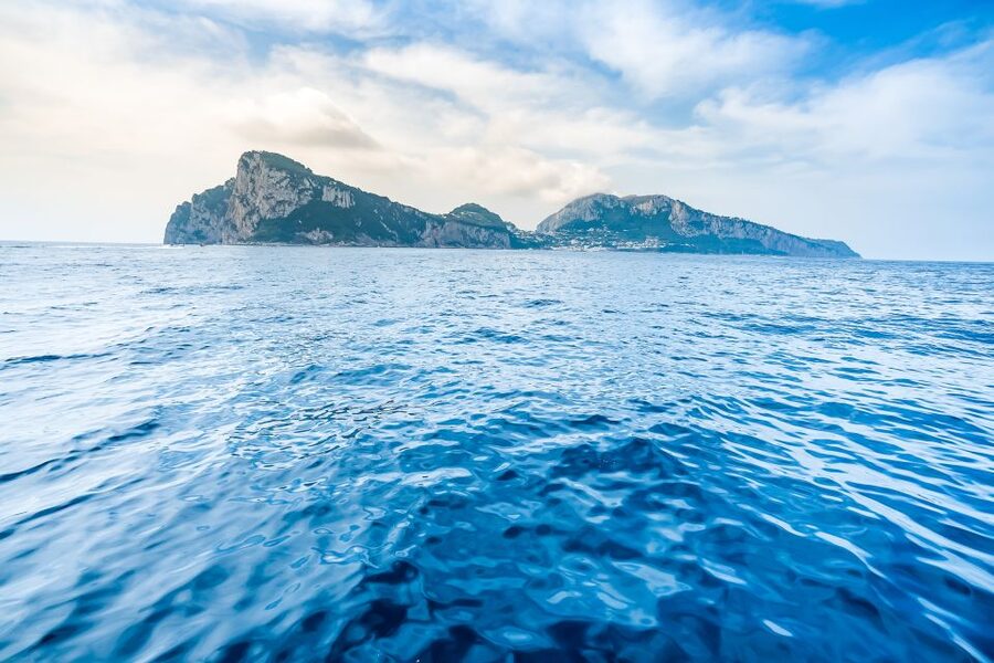 Sorrento: Exclusive Capri Boat Tour and Optional Blue Grotto - Circumnavigating Capri past the Faraglioni and grottos