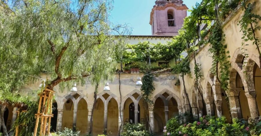 Sorrento: Guided Walking Tour & Limoncello Tasting - Walking Via San Cesareo, Sorrento’s oldest street