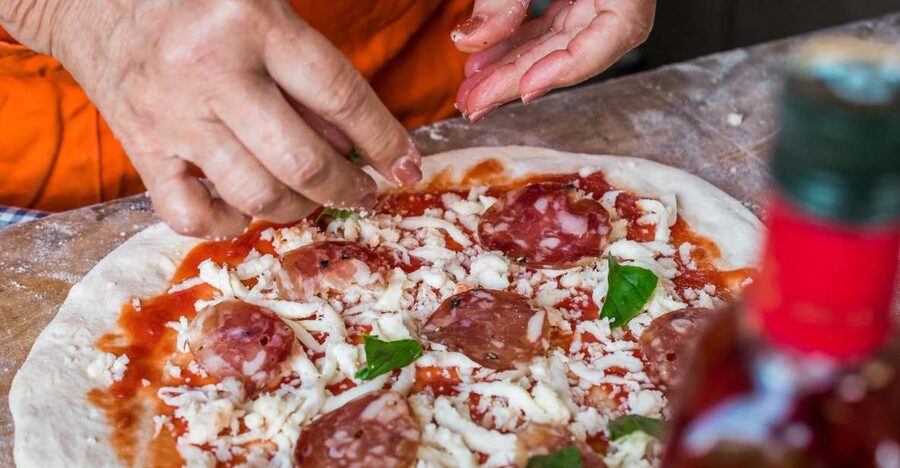 Sorrento: Pizza Making Class - Making dough, with one important catch
