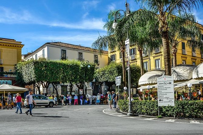 Sorrento, Positano & Amalfi Day Tour from Naples - Group size, comfort, and timing