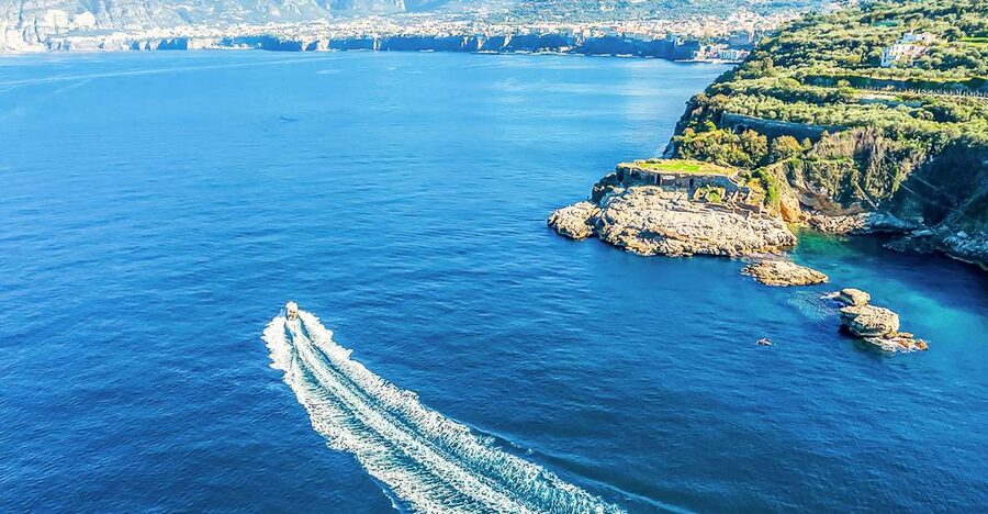 Sorrento: Sightseeing Cruise with Limoncello Tasting - At a glance