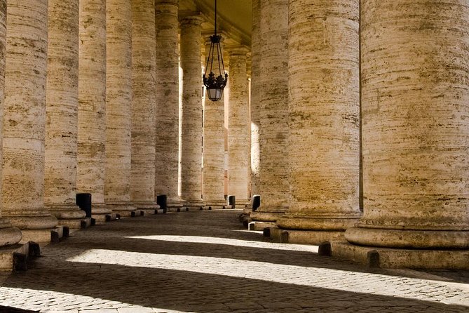 St. Peter’s Basilica Priority Access Tour with Dome & Crypt - Inside the basilica: Bernini, Michelangelo, and mosaics
