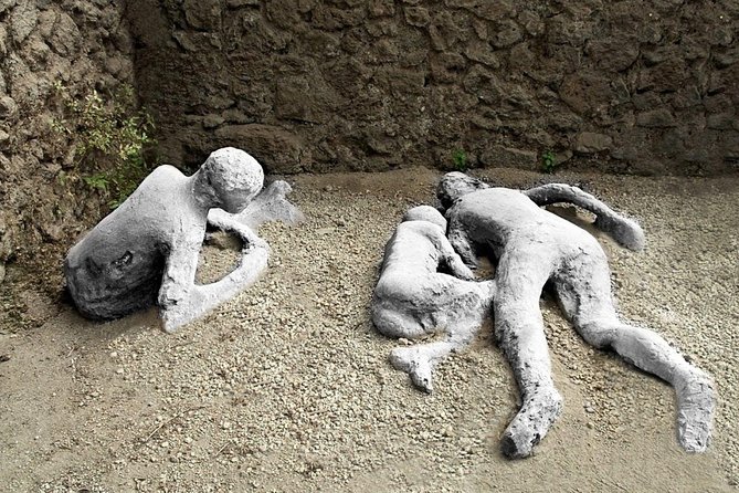 Stories of Pompeii: Small Group tour with archeology expert guide - The thermopolium and Pompeii’s food culture