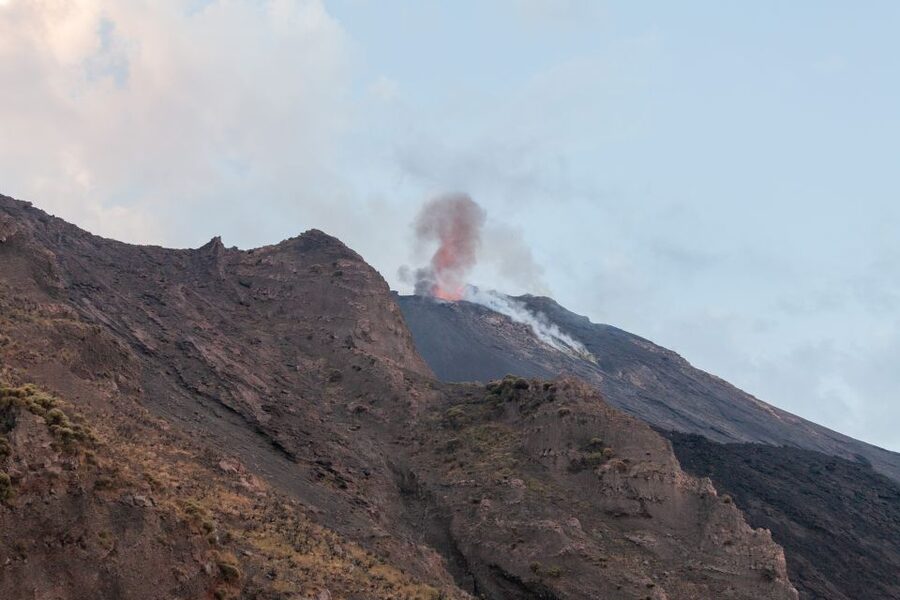 Stromboli: Sunset Trekking at Sciara del Fuoco - Reaching the 400-meter viewpoint
