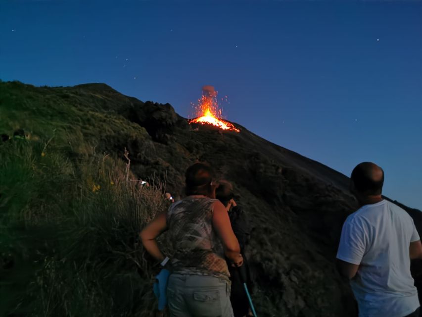 Stromboli: Sunset Trekking at Sciara del Fuoco - Meeting Ashàra in Piazza San Vincenzo