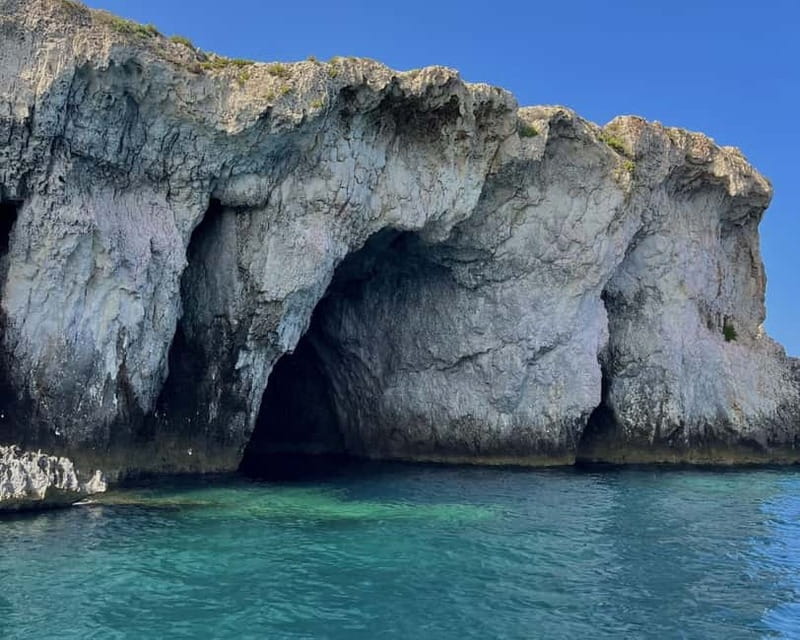 Syracuse: Ortigia Island and Sea Caves Boat Tour with Drinks - Ortigia from the Alfeo seafront