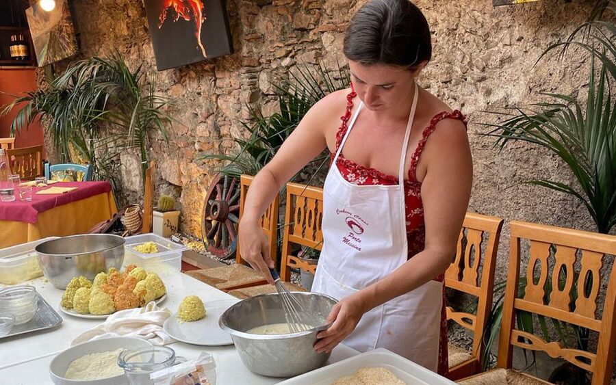 Taormina: Arancino Making Class with Drinks - Is the class good for children and noncooks?