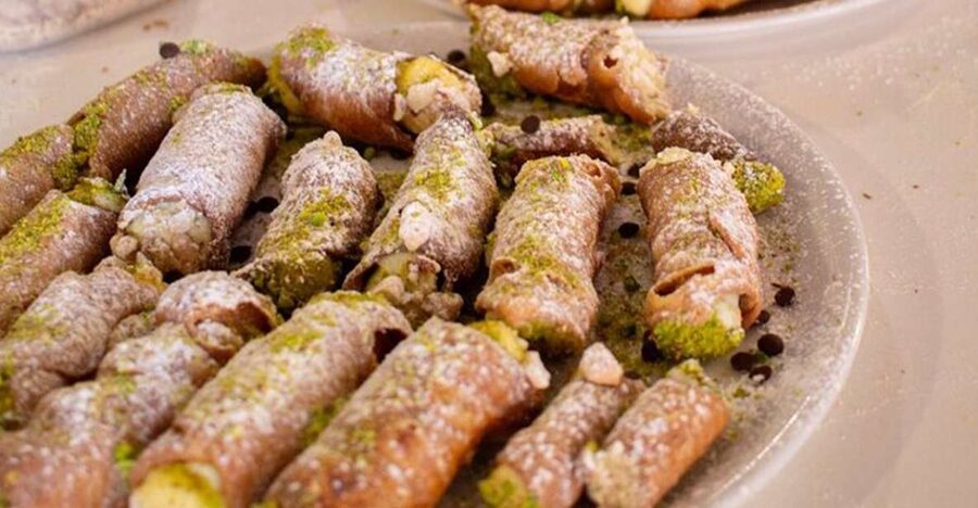 Taormina: Cannolo Cooking Class with Completion Certificate - Making a Sicilian classic beside Porta Messina