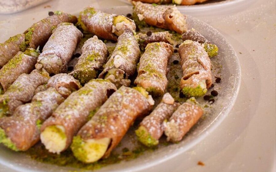 Taormina: Cannolo Cooking Class with Completion Certificate - Ricotta, custard, and the art of filling