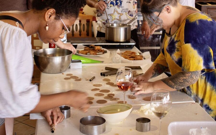 Taormina: Cannolo Cooking Class with Completion Certificate - Who will enjoy this class most