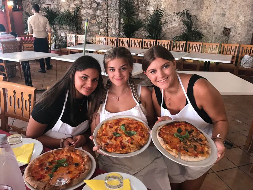 Taormina: Half-Day Pizza Making Class - The instructors make the difference