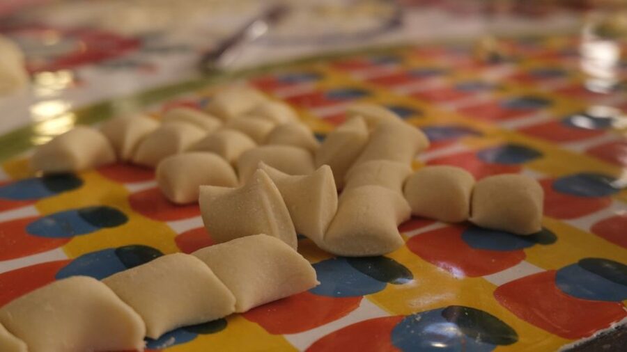 Taormina: Sicilian Cooking Class & Market Tour - Snacks, wine, and a proper meal afterward