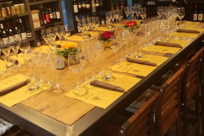 Taste of Lake Como: 4 Wines Paired with Local Cheese Charcuterie - Practical details before you reserve