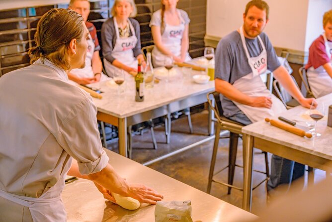 The Italian Way: Pizza and Gelato Class with Unlimited Wine - Meeting at Cucineria La Mattonaia