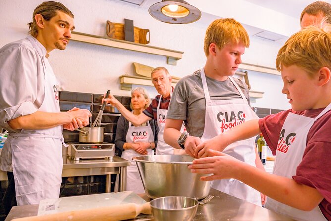 The Italian Way: Pizza and Gelato Class with Unlimited Wine - What the class teaches well, and what it does not