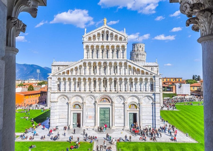 Timed Entrance to Leaning Tower Pisa & Cathedral with Audio - Using the English Audio Guide