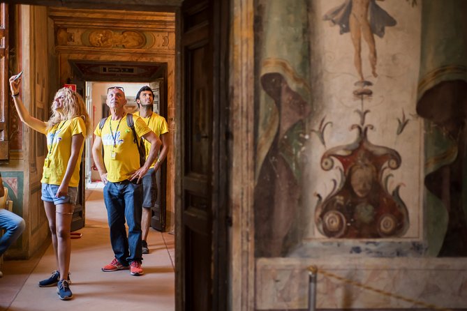 Tivoli Full Day Trip from Rome: Hadrian's Villa and Villa D'Este - Lunch in Tivoli: keep it simple
