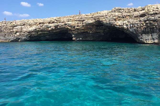 Tour 3h and half visit of all the caves, bathroom stop and aperitif - Boat comfort, timing, and who should book