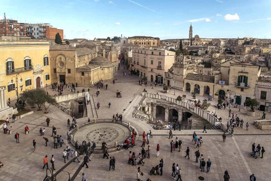 Tour of Alberobello and Guide to Matera, from Bari - Meeting the bus in Bari