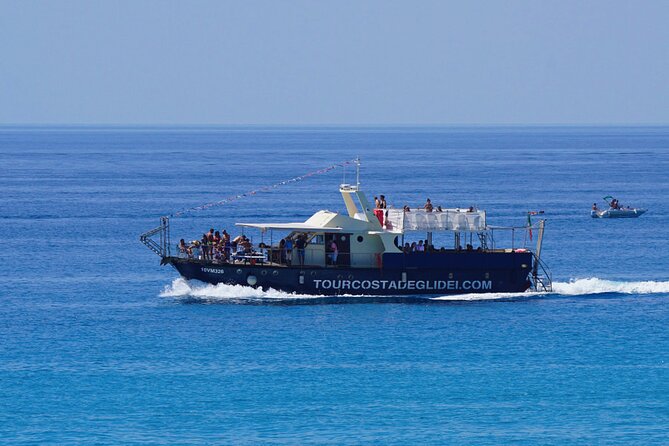Tour of the Costa degli Dei by boat, 3 hours with aperitif included - Grotticelle Beach, fish and the included aperitivo