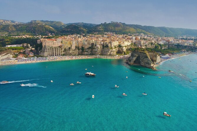 Tour of the Costa degli Dei by boat, 3 hours with aperitif included - The grotto and the first play of light