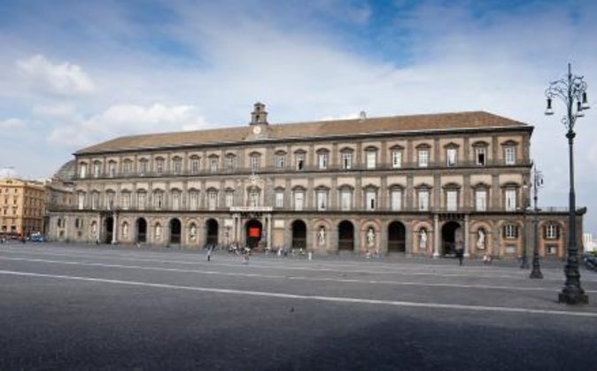 Tramvia Napoli: Easy Drop-On Drop-Off Tour to Explore Naples - What the Tramvia Napoli route actually gives you