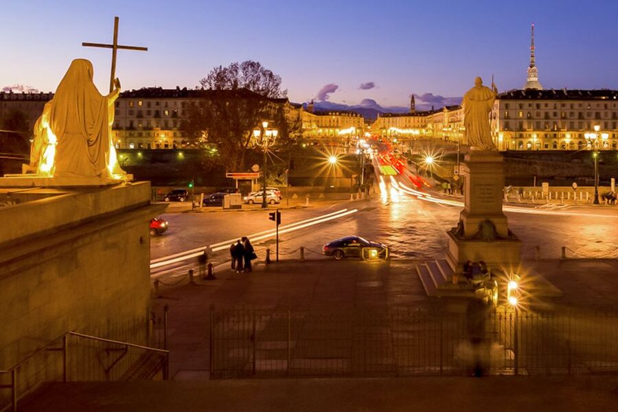 Turin: Magic Guided Tour - How the guides shape the experience